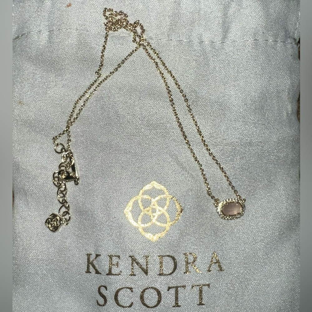 Kendra Scott small Elisa necklace